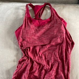 Lululemon tank
